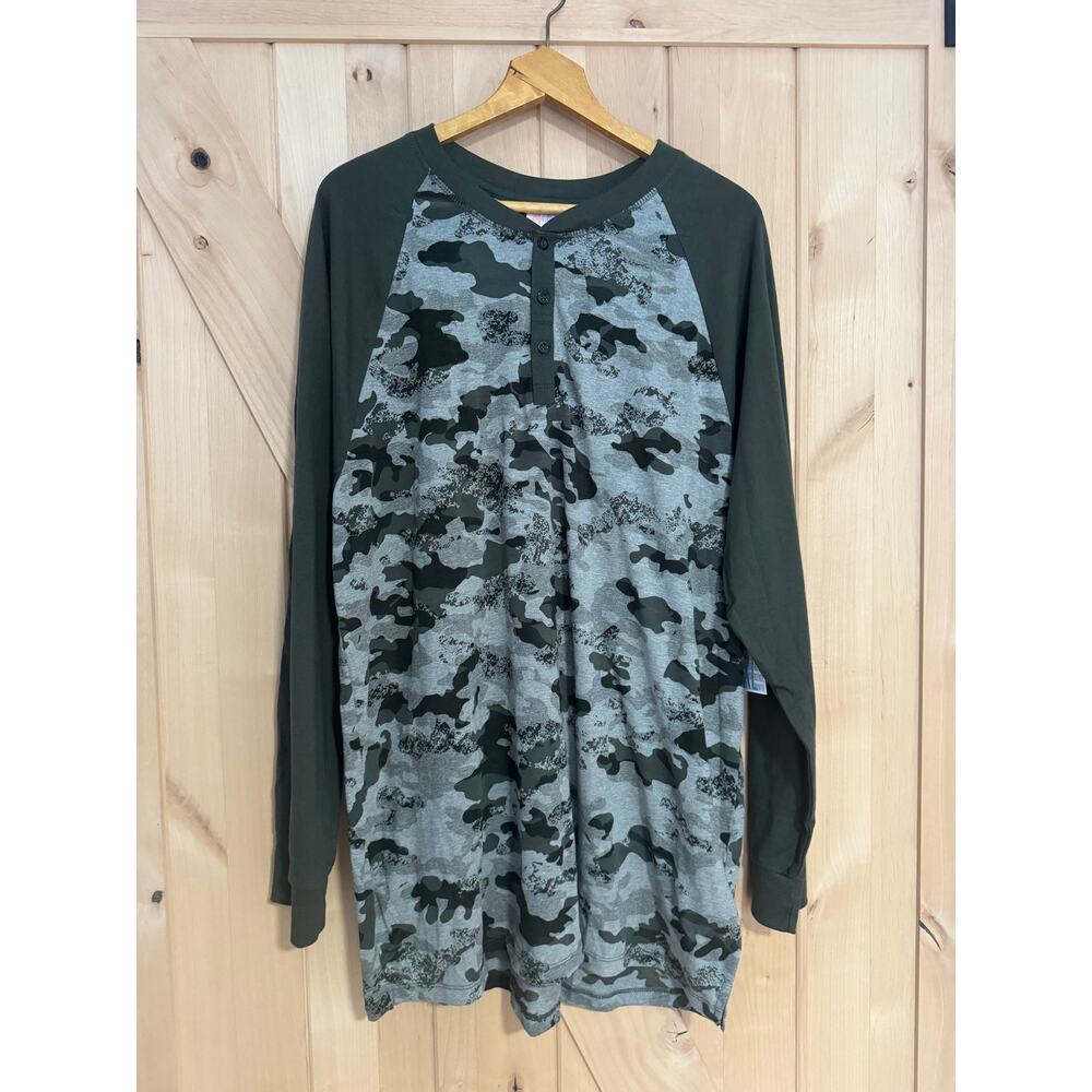 LulaRoe | NWT Mark Henley Camo Print Long Sleeve Shirt | Size 2XL (22-24)